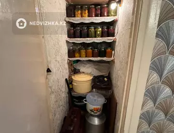 3-комнатная квартира, этаж 3 из 5, 62 м²