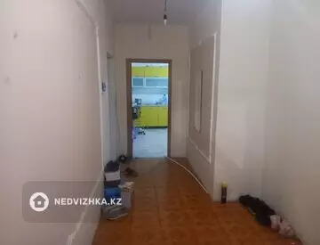 2-комнатная квартира, этаж 11 из 11, 75 м², на длительный срок