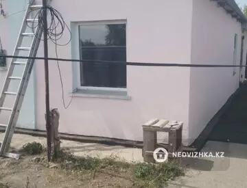 4-комнатный дом, 7 соток, 64 м²