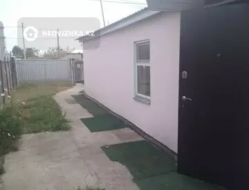 4-комнатный дом, 7 соток, 64 м²