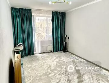 1-комнатная квартира, этаж 4 из 5, 32 м²
