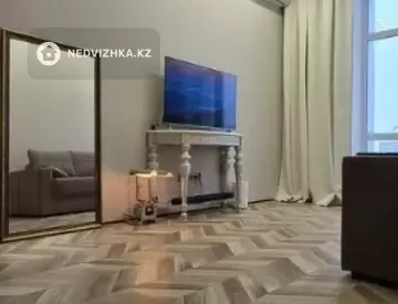 3-комнатная квартира, этаж 9 из 9, 55 м²