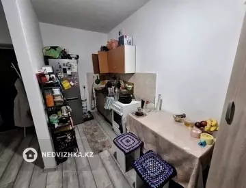 1-комнатная квартира, этаж 4 из 10, 30 м²