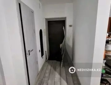 1-комнатная квартира, этаж 4 из 10, 30 м²