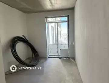 2-комнатная квартира, этаж 13 из 17, 45 м²