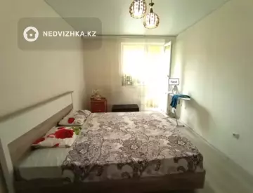 2-комнатная квартира, этаж 3 из 9, 53 м²