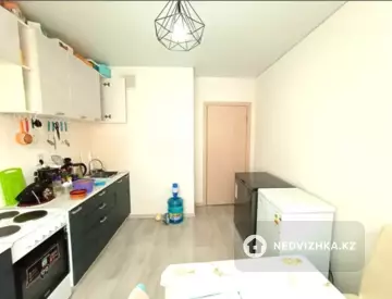 2-комнатная квартира, этаж 3 из 9, 53 м²
