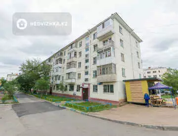 2-комнатная квартира, этаж 4 из 5, 55 м²