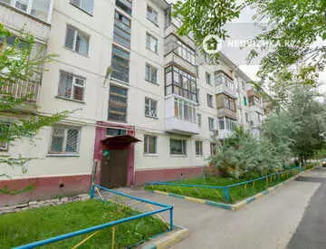 2-комнатная квартира, этаж 4 из 5, 55 м²
