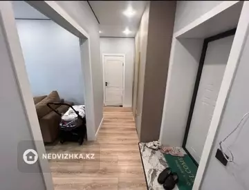 2-комнатная квартира, этаж 4 из 12, 56 м²