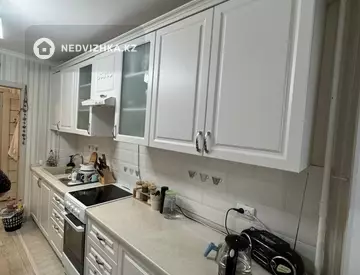 2-комнатная квартира, этаж 4 из 10, 60 м²