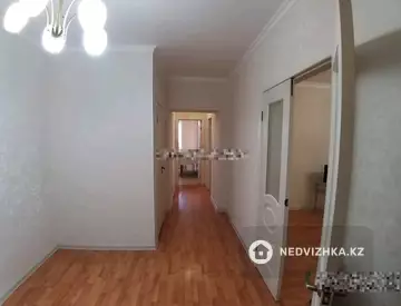 2-комнатная квартира, этаж 5 из 9, 82 м²