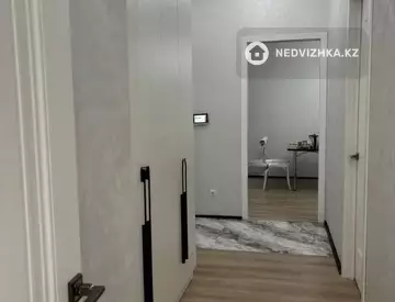 2-комнатная квартира, этаж 3 из 9, 64 м²