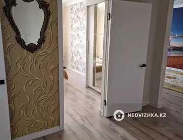 2-комнатная квартира, этаж 2 из 5, 72 м², посуточно