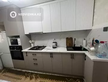 3-комнатная квартира, этаж 1 из 6, 62 м²