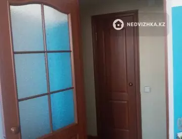 2-комнатная квартира, этаж 3 из 5, 54 м²