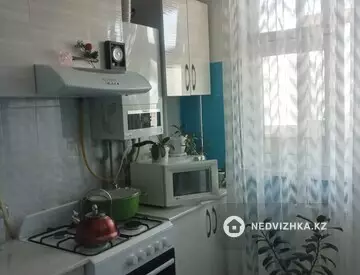 2-комнатная квартира, этаж 3 из 5, 54 м²