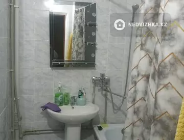 2-комнатная квартира, этаж 3 из 5, 54 м²