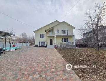 6-комнатный дом, 249 м²