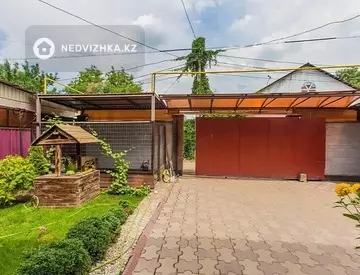 7-комнатный дом, 6 соток, 211 м²