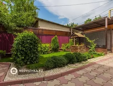 7-комнатный дом, 6 соток, 211 м²