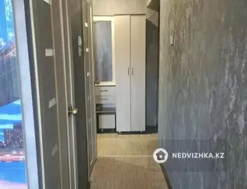 3-комнатная квартира, этаж 2 из 5, 60 м²