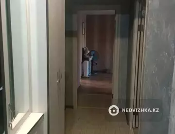 3-комнатная квартира, этаж 2 из 5, 60 м²