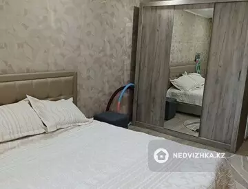 2-комнатная квартира, этаж 1 из 10, 60 м²