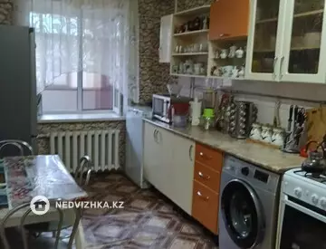 2-комнатная квартира, этаж 1 из 10, 60 м²