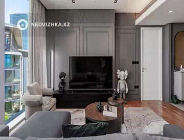 2-комнатная квартира, этаж 7 из 13, 107 м²