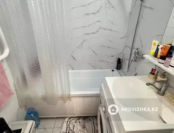 3-комнатная квартира, этаж 9 из 9, 69 м²