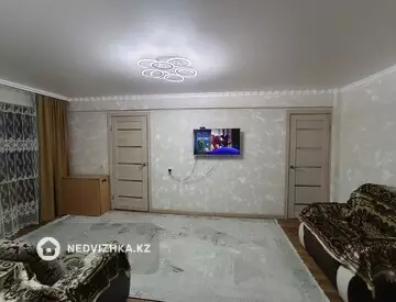 3-комнатная квартира, этаж 2 из 5, 45 м²