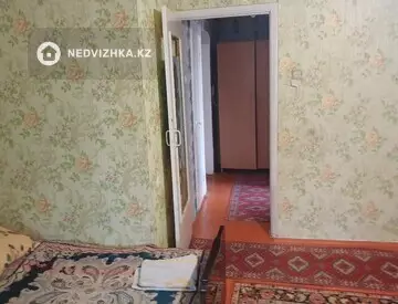 1-комнатная квартира, этаж 4 из 5, 31 м², посуточно