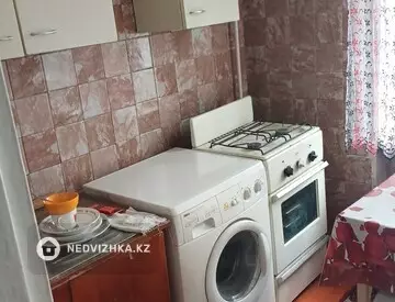 1-комнатная квартира, этаж 4 из 5, 31 м², посуточно