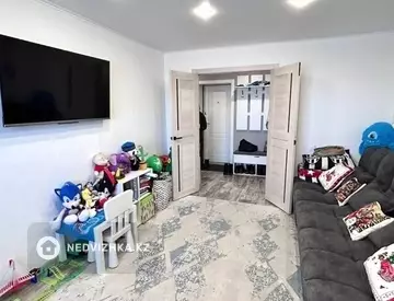 2-комнатная квартира, этаж 9 из 9, 50 м²