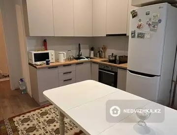 2-комнатная квартира, этаж 2 из 12, 59 м²