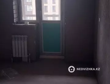 3-комнатная квартира, этаж 1 из 9, 75 м²