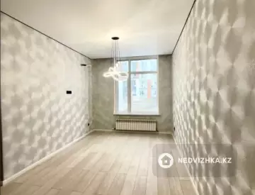 2-комнатная квартира, этаж 3 из 9, 38 м²