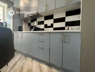 3-комнатная квартира, этаж 9 из 12, 70 м²