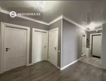 3-комнатная квартира, этаж 4 из 9, 103 м²