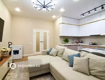 2-комнатная квартира, этаж 7 из 17, 53 м²