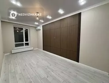 2-комнатная квартира, этаж 5 из 12, 66 м²