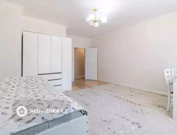 3-комнатная квартира, этаж 2 из 14, 107 м²