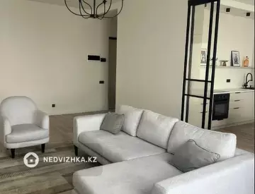 2-комнатная квартира, этаж 8 из 12, 77 м²