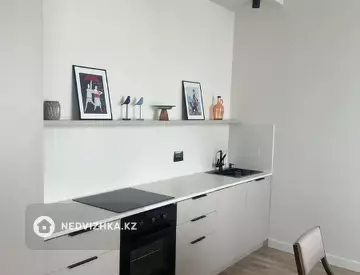 2-комнатная квартира, этаж 8 из 12, 77 м²