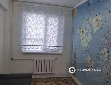 4-комнатная квартира, этаж 1 из 5, 85 м², на длительный срок