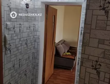 2-комнатная квартира, этаж 4 из 5, 45 м²