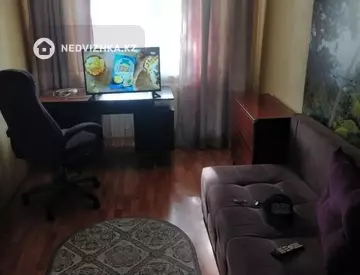 2-комнатная квартира, этаж 4 из 5, 45 м²