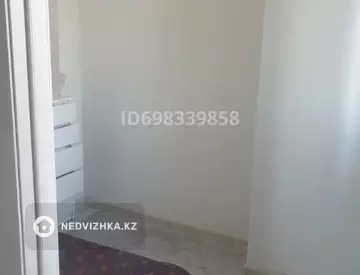 3-комнатная квартира, этаж 18 из 20, 38 м²