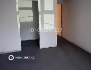 3-комнатная квартира, этаж 4 из 9, 94 м²